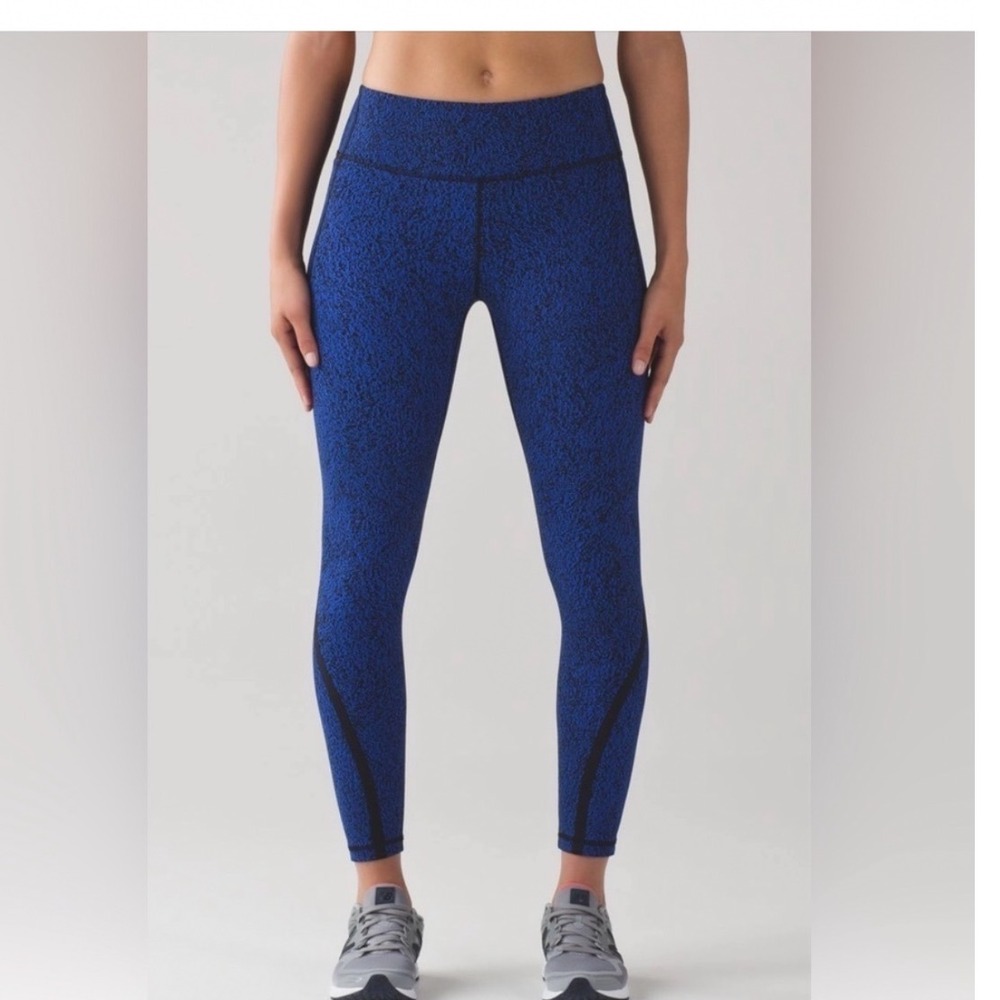 Lululemon On Track Tight Circuit Cerulean Black Blue Running Leggings Size 6